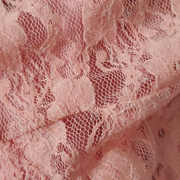 American Dream Sleeveless Lace Tie Waist Blouse- Small - Picture 11 of 11